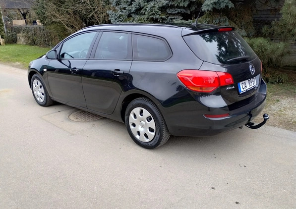 Opel Astra cena 25900 przebieg: 123000, rok produkcji 2012 z Bukowno małe 67